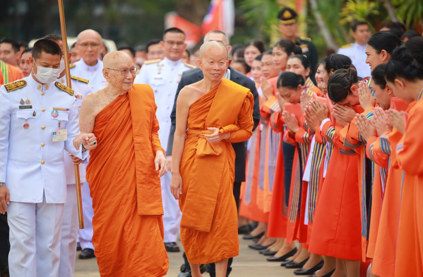 ประมวลภาพพิธีประทานปริญญาบัตร …